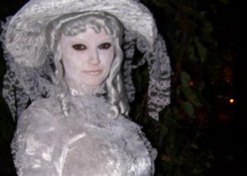 Spooky East End Halloween Haunts For Adults