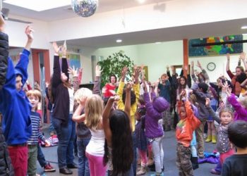 Massachusetts-Based Theater Company Begins Residency At East End School