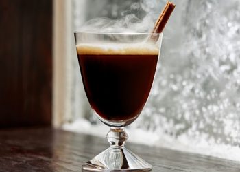 Wait Out Winter Storm Jonas With One Of These Creative Cocktails