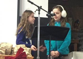 Sag Harbor Elementary Students And Buddy The Cuddle Monster Collect 200 Coats For The Retreat