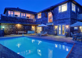 Hamptons Real Estate: Oceanfront Amagansett Estate Fetches Over $10 Million