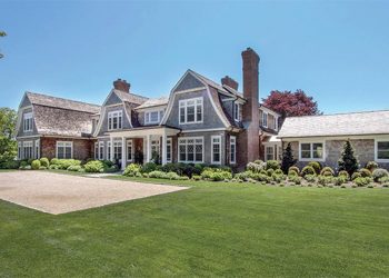 Saunders’ Krae Van Sickle And Lylla Carter Share Their Favorite Celeb Sale, Hamptons Trends And More