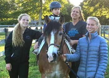 Giddy Up 5K Supports Center For Therapeutic Riding Of The East End