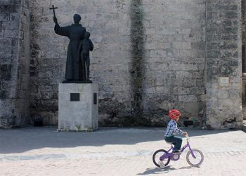 Pierson Students Use Art To Portray Their Recent Trip To Cuba