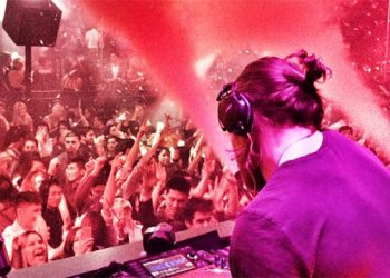 Life@Nite: Aerie Hosting Hamptons Pool Party In Montauk