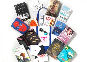 Complimentary Independence Day Hampton Gift Bag Packed With Juicy Summer Beach Reads