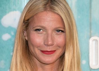 Gwyneth Paltrow Hosting Hamptons Paddle & Party For Pink Event