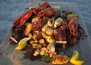 Celebrate Labor Day Weekend With An East Coast Clambake