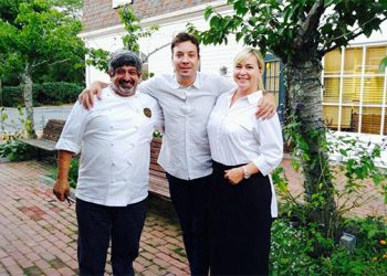 Jimmy Fallon Picks Up The Tab For Patrons At Hamptons Restaurant
