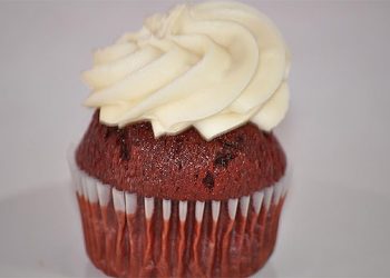 Holiday Baking: Michelle Spell Of Ava’s Cupcakes Shares Her Red Velvet Cupcake Recipe