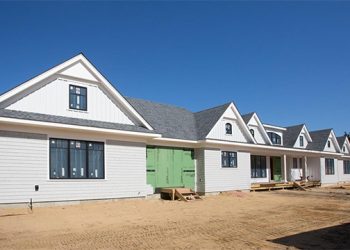 Douglas Elliman’s Steve Rosmarin On Hamptons Real Estate Challenges, Emerging Trends, And More