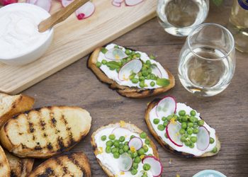 Summer Entertaining: Callie Collection Wines Summer Pea Tartine Recipe