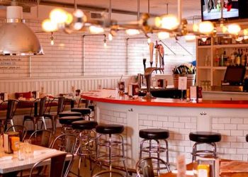 Chef Laurent Tourondel Taking Over Iconic Sag Harbor Restaurant