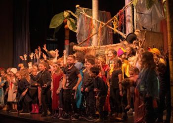 Shakespeare & Company Mentors Hamptons Students