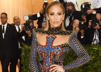 Get The Look: Jennifer Lopez’s Sleek Met Gala Locks