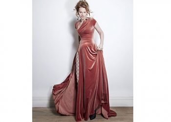 INTERVIEW: Sandra Bernhard On Causing “Sandemonium” In The Hamptons