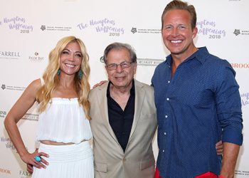Chris Wragge Emcees Samuel Waxman Cancer Research Foundation’s “Hamptons Happening”