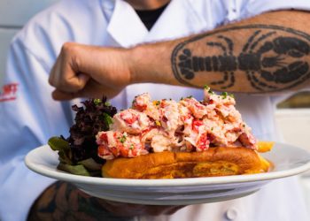 Manhattan Seafood Eatery Opening Hamptons Outpost At Former Bay Burger Location