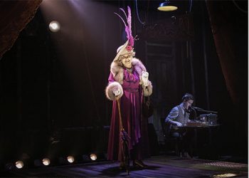 Hamptons Theater Review: “The Prompter” Opens Bay Street’s Mainstage Season