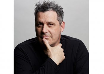 INTERVIEW: Isaac Mizrahi On The Hometown Bay Street Crowd, His Greatest Show Business Thrills, And More