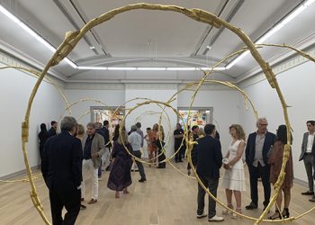 Guild Hall Hosts Sunny Days Themed Summer Gala