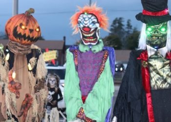East End Halloween Fest To Feature Coffin Races, “The Rocky Horror Picture Show,” Dracula Appearance, A Costume Parade, And More