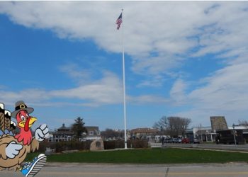 East End Turkey Trots, Walk-It-Off Hikes, And A Turkey Plunge