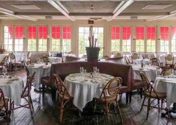 Site Of Popular Hamptons Eatery Listed For $4.5 Million