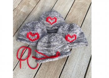 Robin Katz Successfully Raising Money For Springs Food Pantry And LongHouse Reserve By Knitting Cool Wool Caps