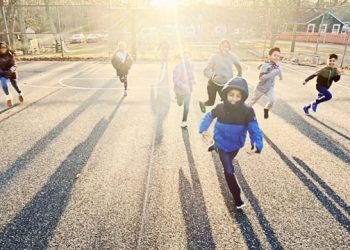 Hamptons “High 5” Social Media Campaign Aims To Get Kids Active And Raise Funds For Vital Child Care And Recreation Center