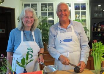 “Cooking With The Countess” To Kick-off With Rhubarb Compote With Vanilla Sauce