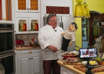 INTERVIEW: Chef David Burke On Honest Plate, Sustainability, #CookinDB, #FeedtheHeroes And More