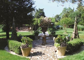 INTERVIEW: Averitt Buttry On “An Outsider’s View” – A Tour Of Southampton Gardens Held In Support Of Southampton History Museum