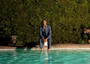 INTERVIEW: Writer, Influencer, And Entrepreneur, Igee Okafor, Creates Beautiful End Of Summer Tribute To The Hamptons