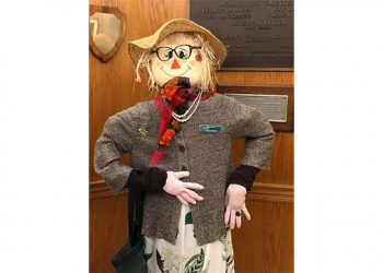Autumn Scarecrow Stroll To Return To Quogue