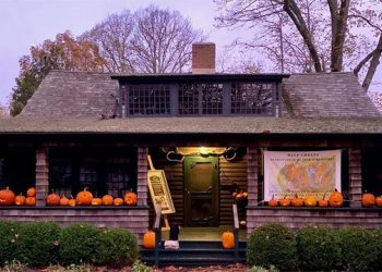 Where To View The Best Hamptons Jack-o’-Lanterns