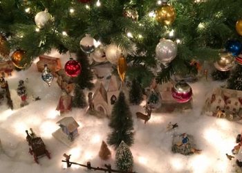 East Hampton Historical Society To Begin Holiday Celebrations At Mulford Farm And Moran Studio With Limited Availability