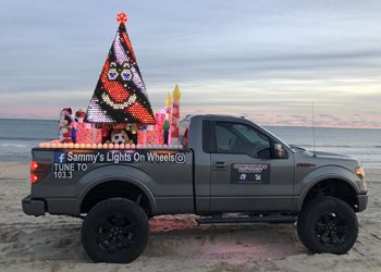 INTERVIEW: David Steckowski Tells The Story Of “Sammy’s Lights On Wheels” – His Mobile Christmas Tree With Over 2,000 Lights