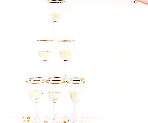 Hamptons Holiday Entertaining: How To Create An Undone Sparkling Wine Tower For New Year’s Eve