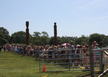 Super Saturday 16 A Hamptons Success For Ovarian Cancer Research Fund