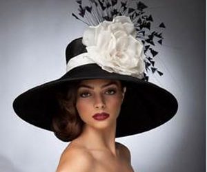 Kentucky Derby ‘Do: Accentuate Your Derby Day Hair With This Side Chignon