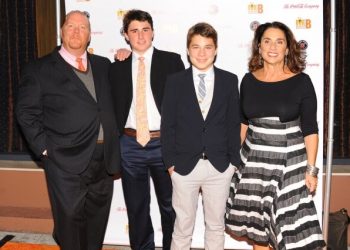 Jamie Oliver Honored At Second Annual Mario Batali Foundation Dinner