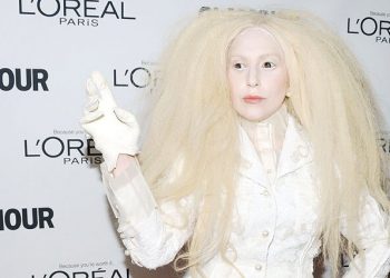 Lady Gaga, Gabby Giffords, Kerry Washington, And Barbra Streisand Honored At Glamour’s 2013 Women Of The Year Awards