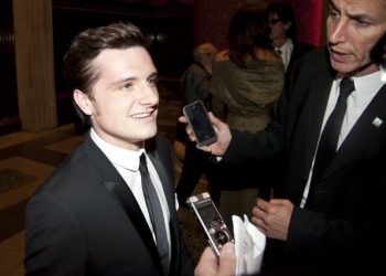 Josh Hutcherson, Martha Stewart,  Karlie Kloss, And “SNL” Cast Support American Museum Of Natural History Gala
