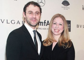 Robin Wright And Liam Neeson Present Awards At amfAR New York Gala