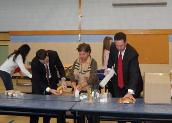 East End Community Comes Together To Support Local Servicemen