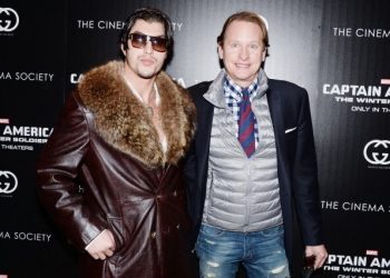 “Captain America: The Winter Soldier”  Star Chris Evans Admits The Iconic Suit Doesn’t Always Smell The Best