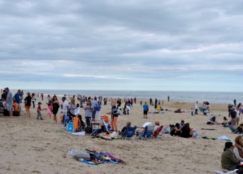 Kites Fly High Over Coopers In Support Of Uniting Against Lung Cancer