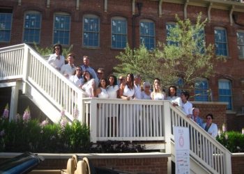 Holiday House Hamptons Supports The Breast Cancer Research Foundation