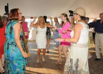 Maureen’s Haven Annual Lobster Bash Brings Disco Back